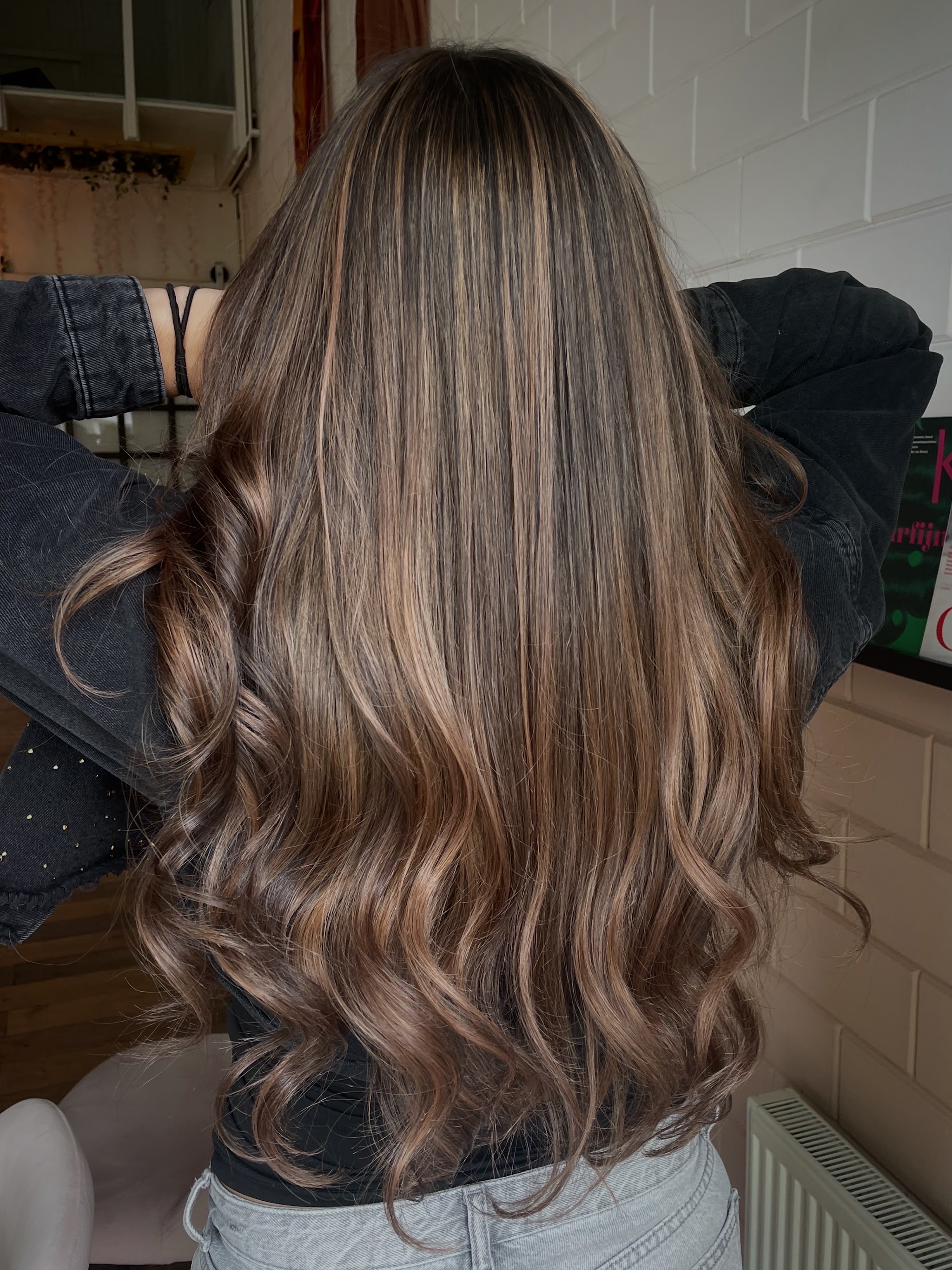 Bruin haar met caramel highlights